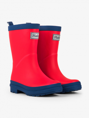 Red & Navy Matte Wellies perfect for rainy days & puddle jumping!