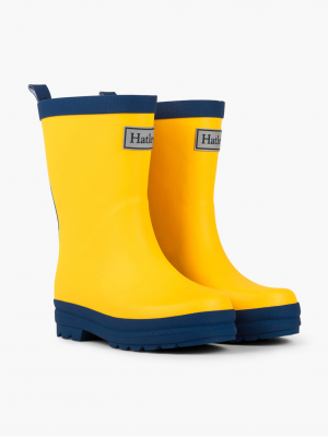 Yellow & Navy Matte Wellies perfect for rainy days & puddle jumping!